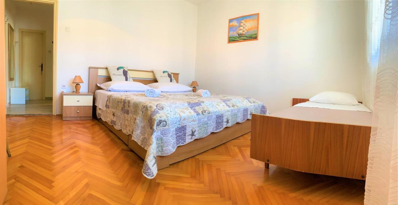 Roko Apartment House พรีมอชเตน ภายนอก รูปภาพ