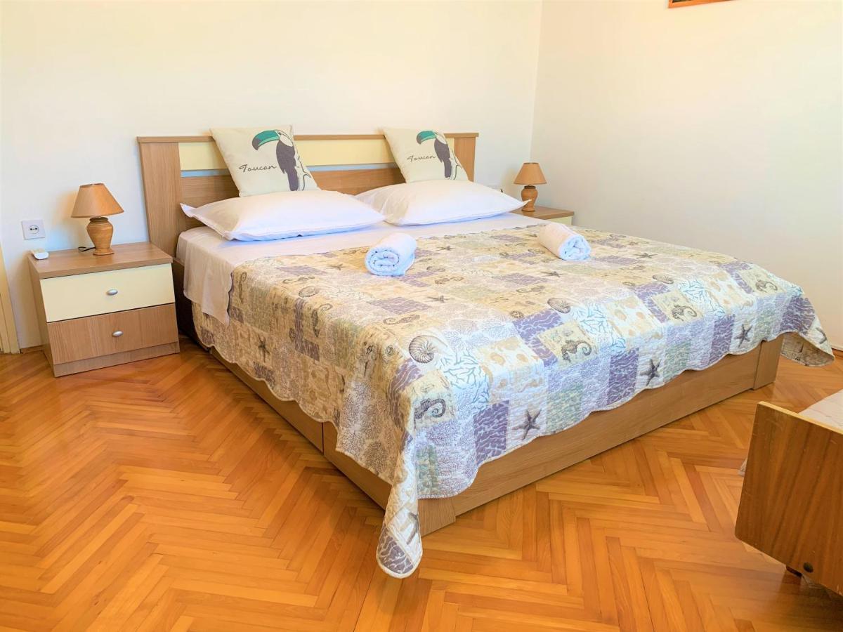 Roko Apartment House พรีมอชเตน ภายนอก รูปภาพ