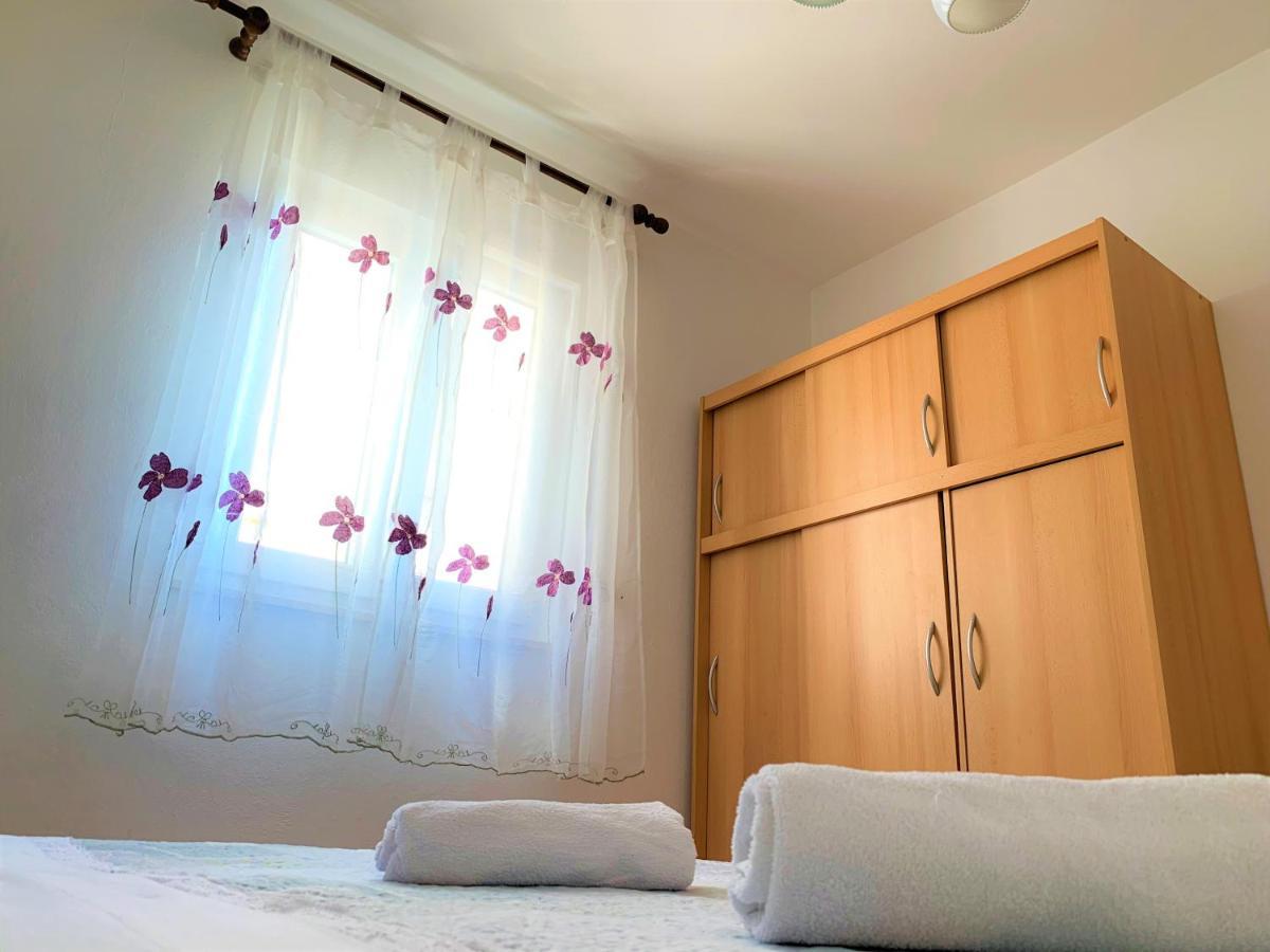 Roko Apartment House พรีมอชเตน ภายนอก รูปภาพ