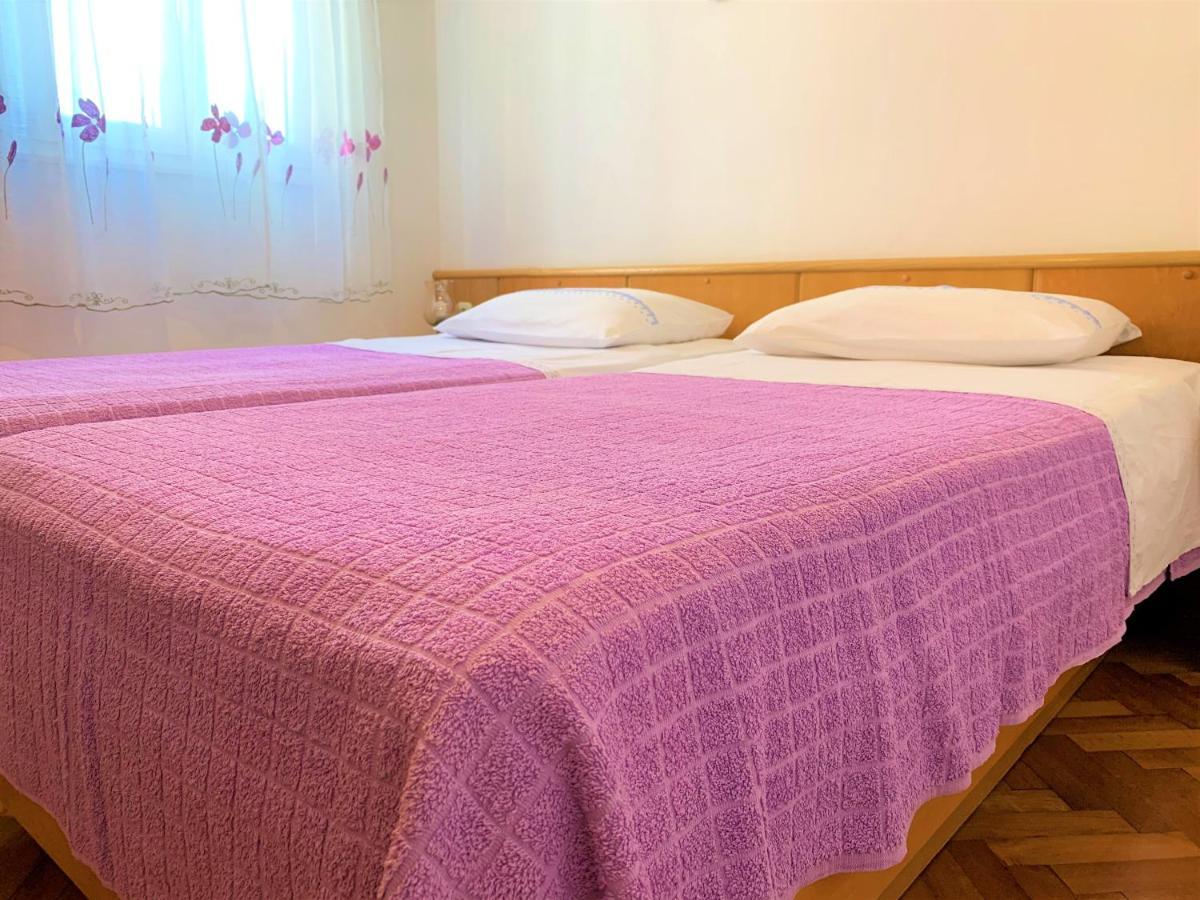 Roko Apartment House พรีมอชเตน ภายนอก รูปภาพ