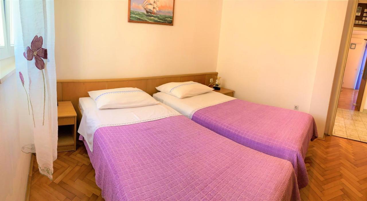 Roko Apartment House พรีมอชเตน ภายนอก รูปภาพ