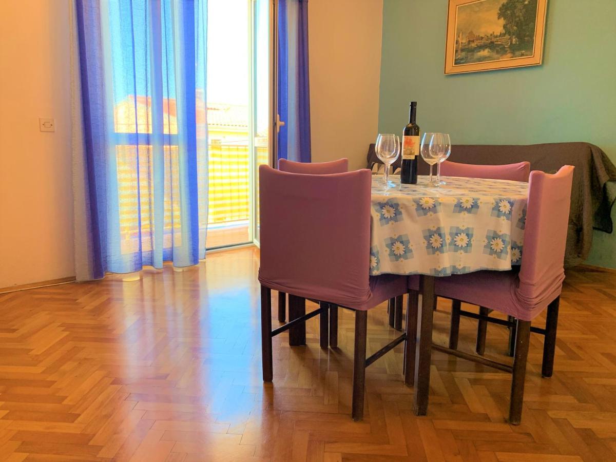 Roko Apartment House พรีมอชเตน ภายนอก รูปภาพ