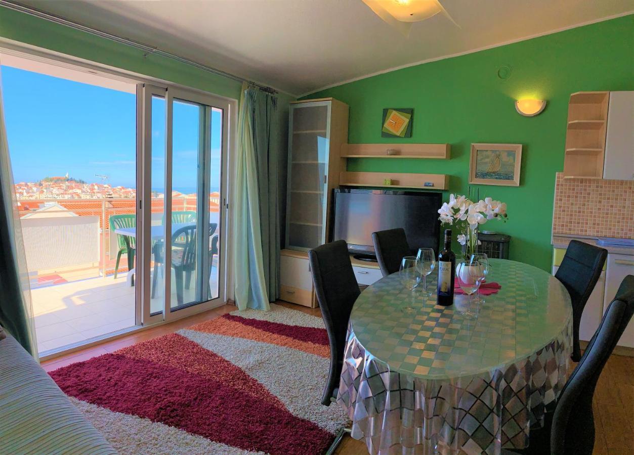 Roko Apartment House พรีมอชเตน ภายนอก รูปภาพ