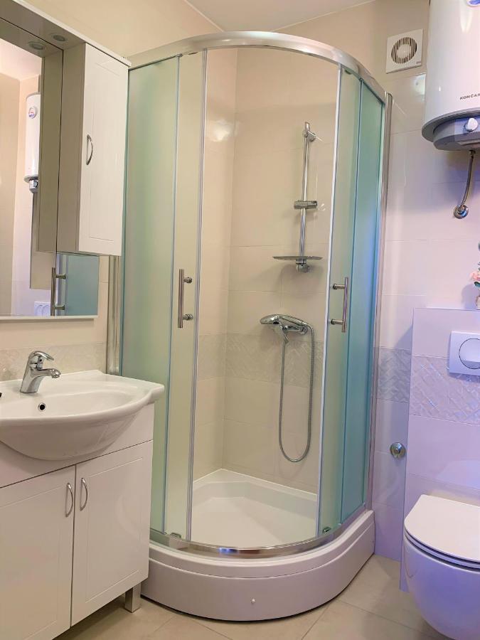 Roko Apartment House พรีมอชเตน ภายนอก รูปภาพ