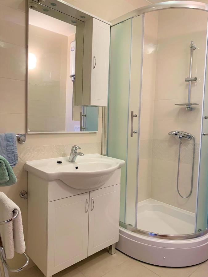 Roko Apartment House พรีมอชเตน ภายนอก รูปภาพ