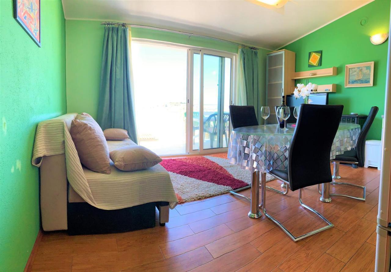 Roko Apartment House พรีมอชเตน ภายนอก รูปภาพ