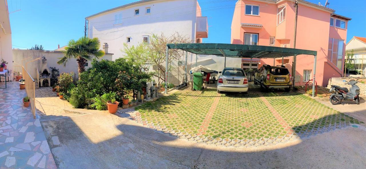 Roko Apartment House พรีมอชเตน ภายนอก รูปภาพ