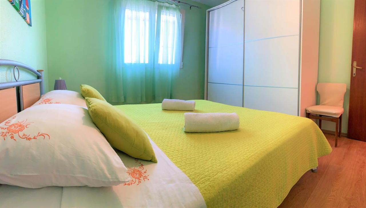 Roko Apartment House พรีมอชเตน ภายนอก รูปภาพ